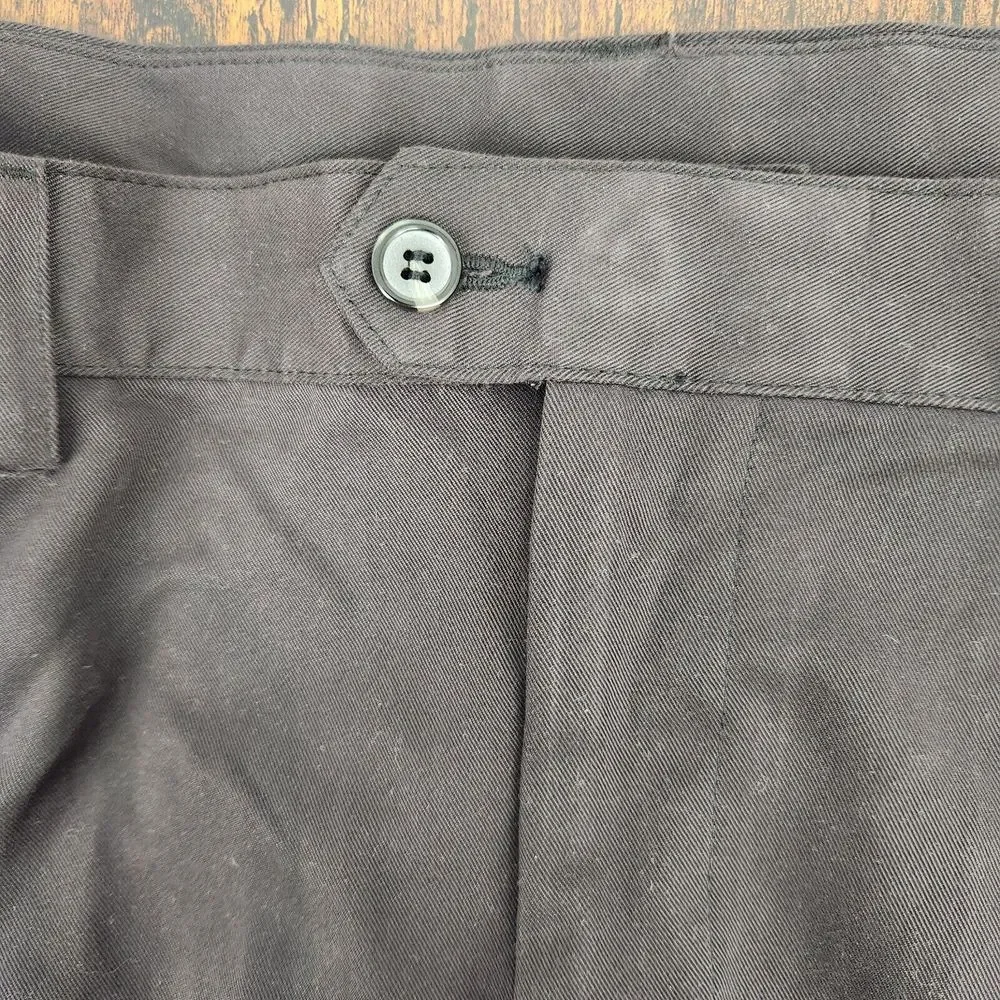 IZOD XFG Golf Shorts Mens 40‎ Black Performance Solid Pleated Front Chinos